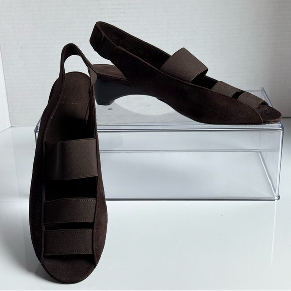 Stuart Weitzman Brown Suede Sandals Kitten Heel Career Comfort Size 9.5N - Picture 5 of 11